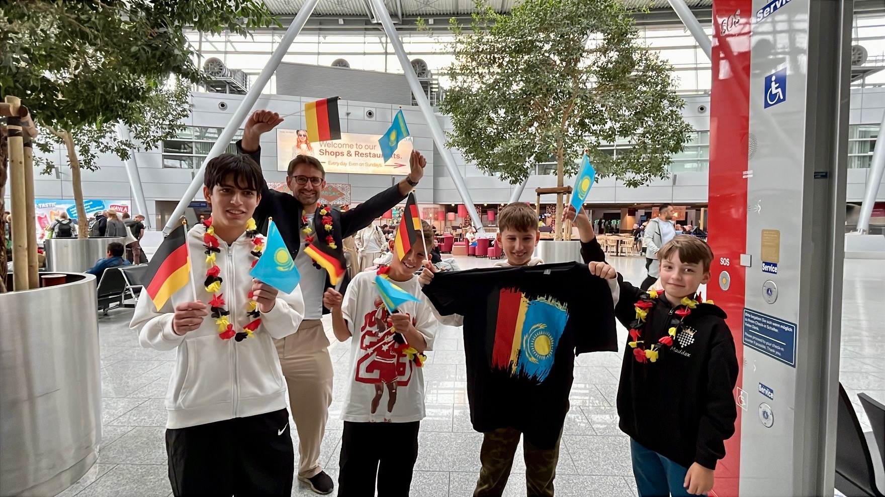 Ein Bild von der Verabschiedung von Freunden aus dem Schachverein