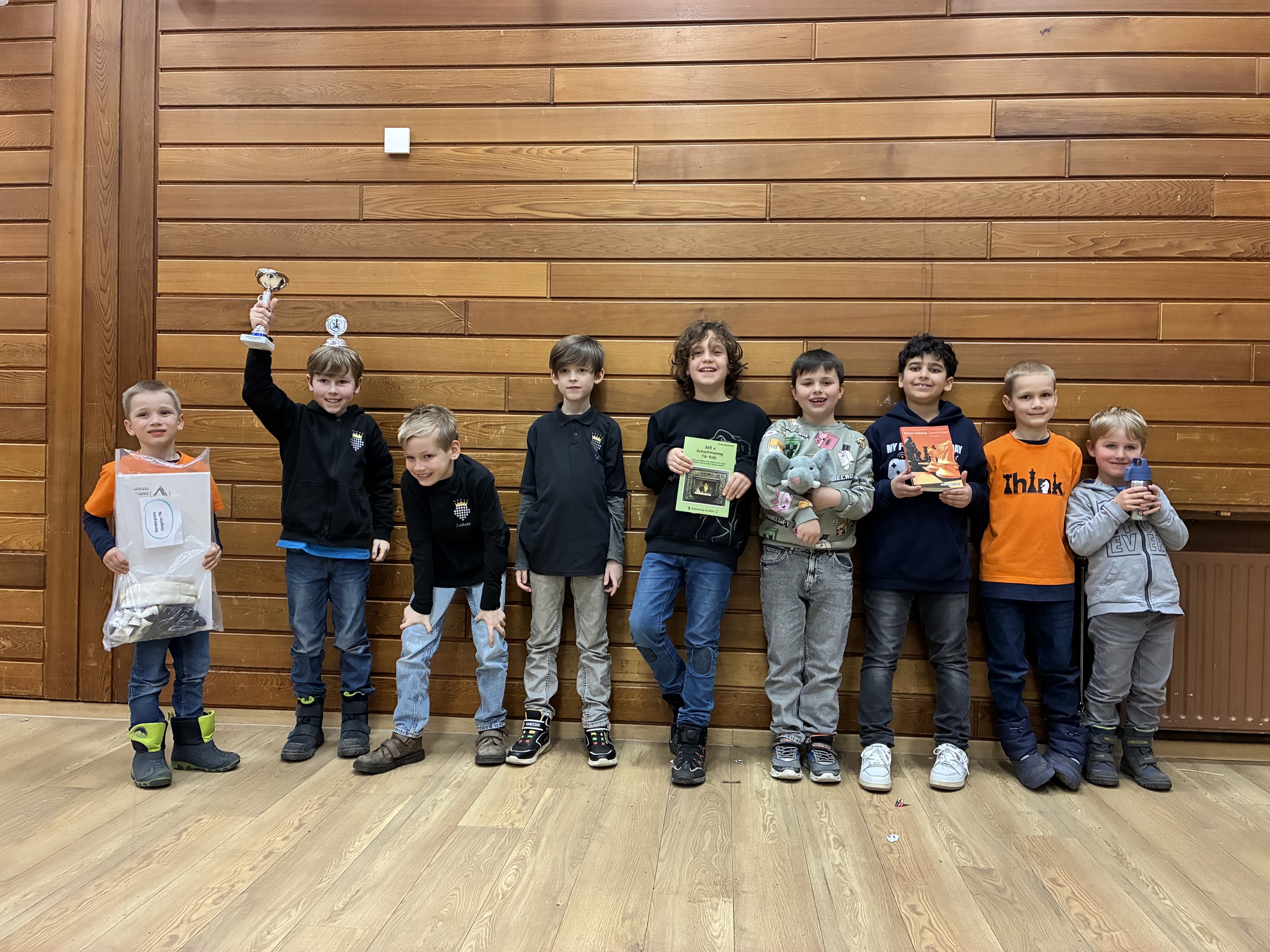 Ein Bild von 9 Monheimern beim Rurtalpokal 2026